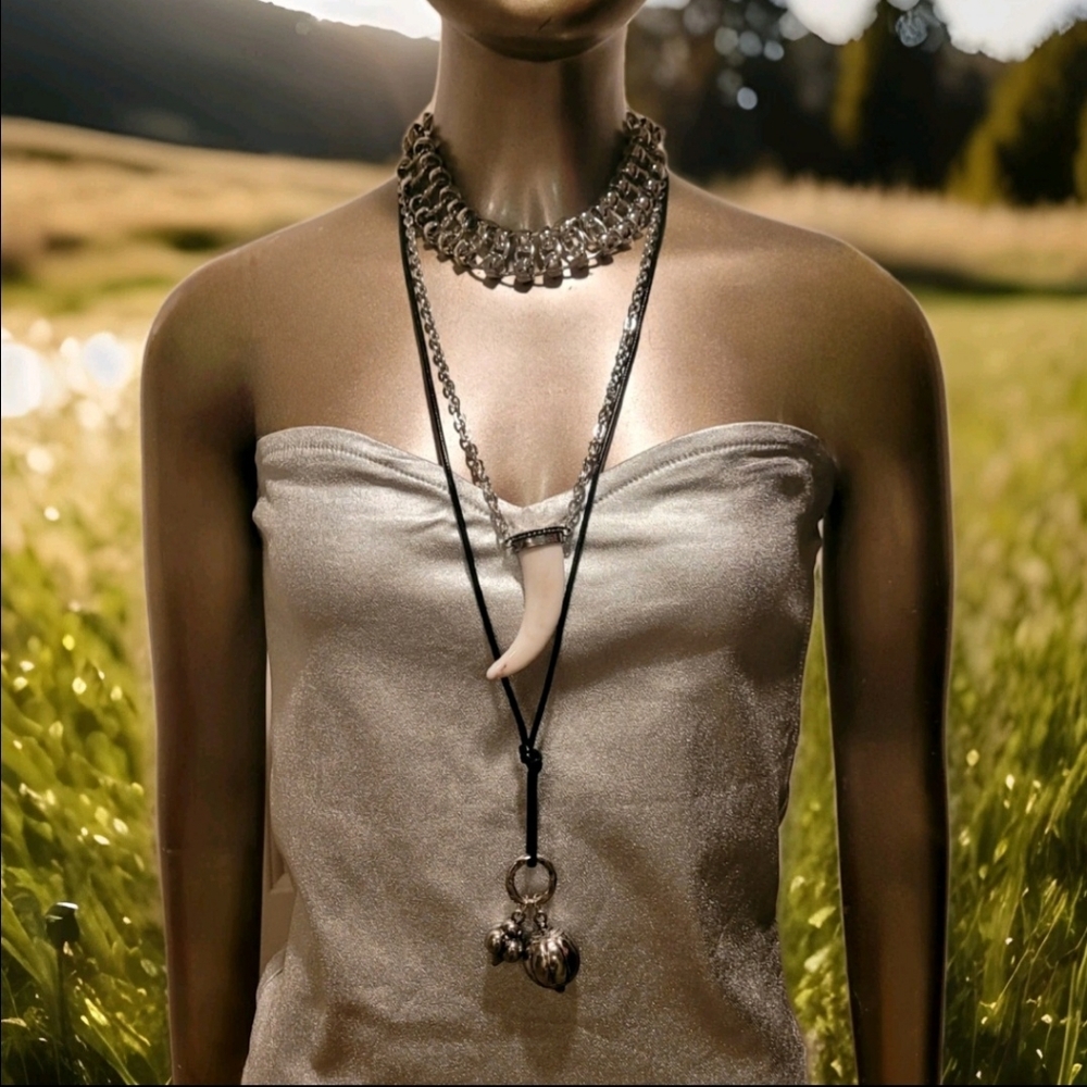 NWT Multilayer Stacked Link Choker Animal Horn & Leather Pendant Silver Necklace - Picture 5 of 15